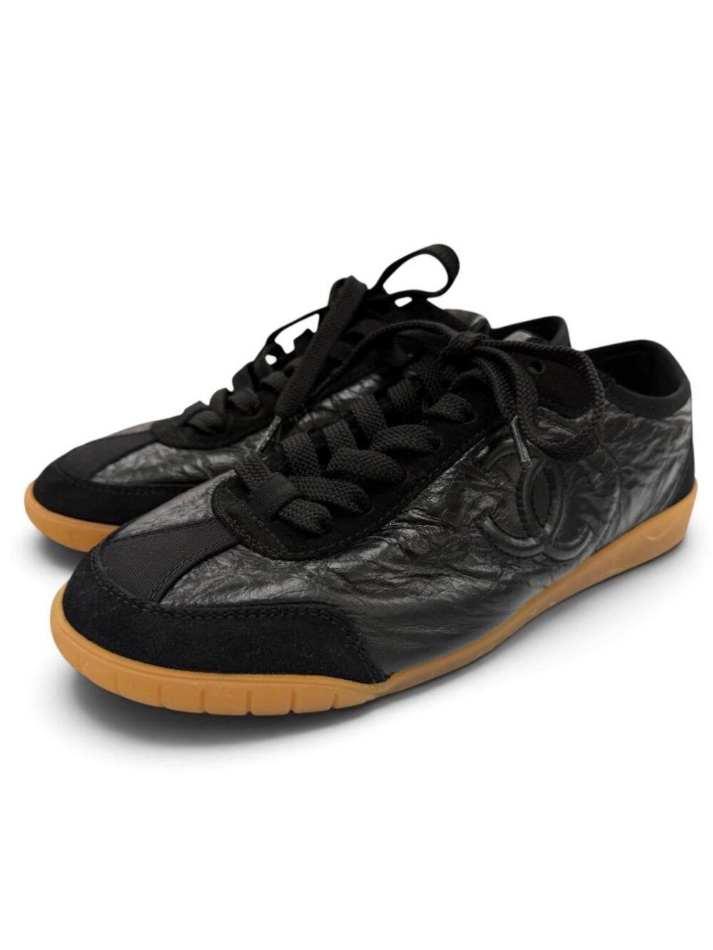 Chanel CC Logo Lace-up Leather Low-Top Sneakers Black